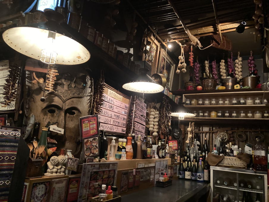 タイ料理店内　福井市　香花