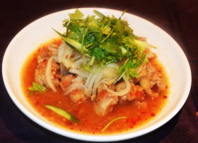 パクチー料理　タイ風唐揚げ