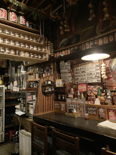 ベトナム料理店内　福井市　香花